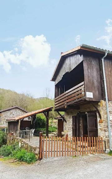 Cottage pour 4 personnes, avec jardin et vue à Fougaron