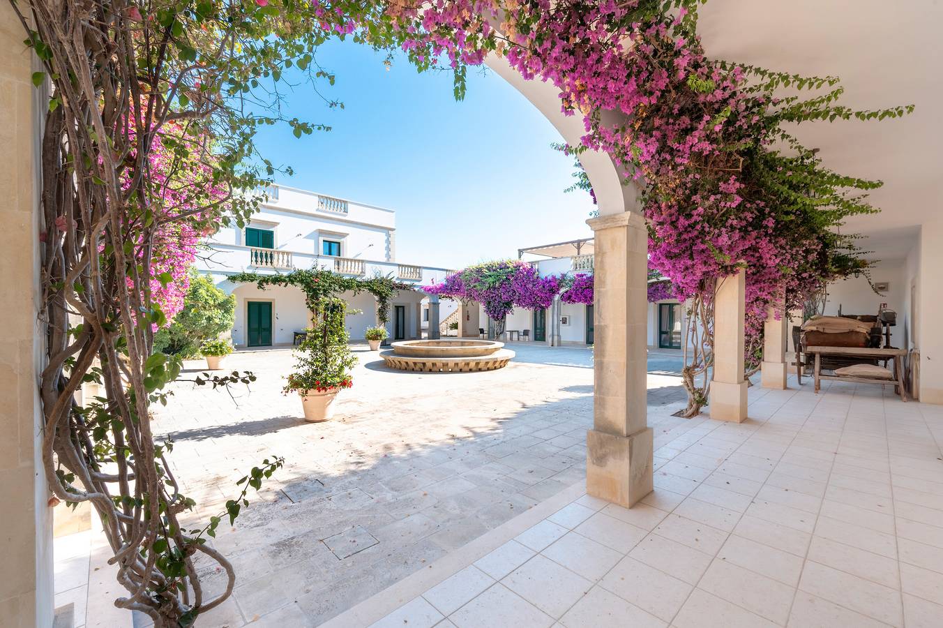 Chambre 'Masseria San Biagio Junior Suite 6' avec piscine partagée, Wi-Fi et climatisation in Calimera, Province de Lecce