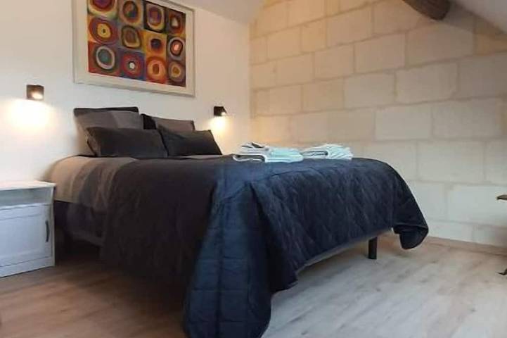 Location de vacances pour 7 personnes, avec terrasse et jardin à La Ménitré - 2