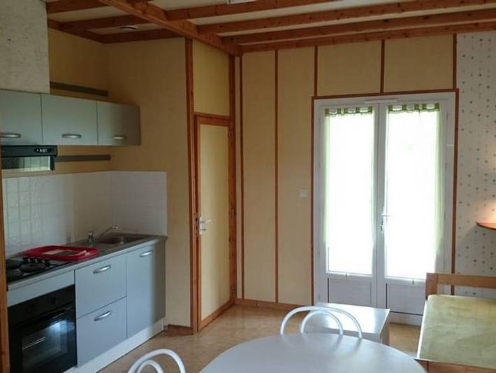 Chalet pour 7 personnes, avec piscine ainsi que terrasse et vue sur le lac, animaux acceptés en Indre-et-Loire - 3