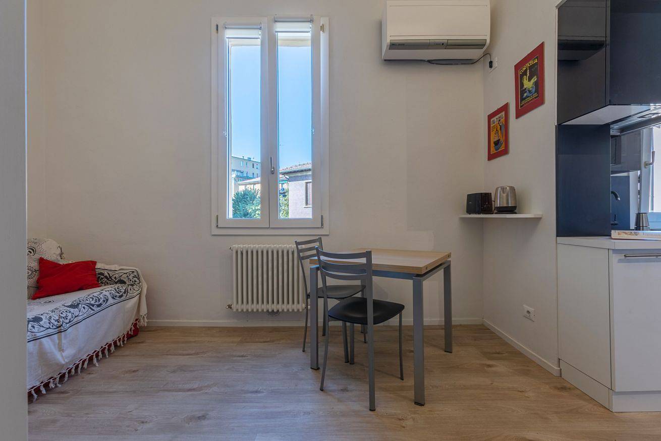 Appartement entier, Pretty Studio Apartment near Giardini Margherita in Bologne, Province de Bologne