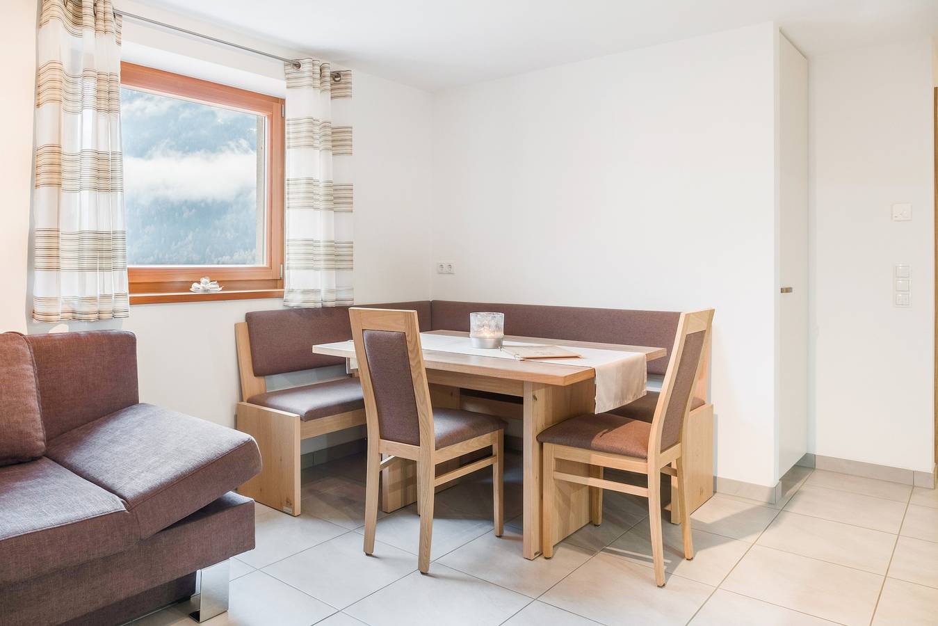 Entire apartment, Apartment “Hofschenke Pfeiftal Almenrausch” with Terrace, Garden & Wi-Fi in San Leonardo in Passiria, Passeiertal