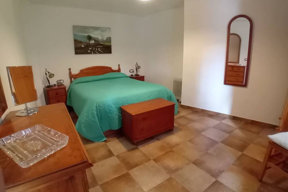 Casa de Piedra Gallega para 2 personas in Curtis, Provincia de La Coruña