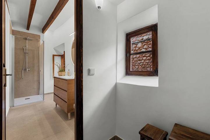 Can Mayol, beautiful, newly refurbished village house at few steps from centre. in Fornalutx, Mallorca Oeste