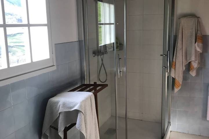 Location de vacances pour 5 personnes, avec terrasse et jardin à Arnéguy - 2