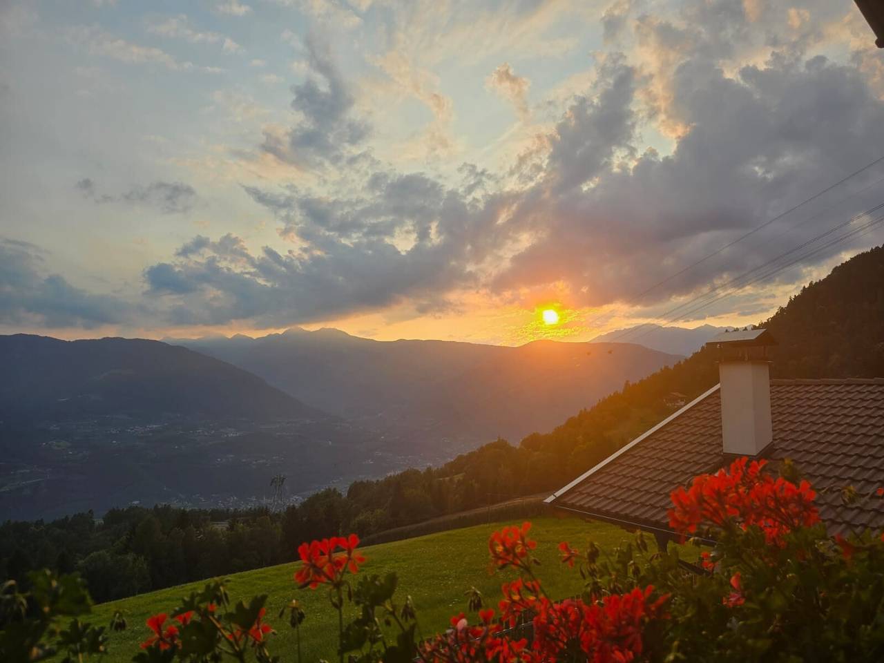 Ganze Wohnung, Eichernhof Apartment Marillenblüte auf Wunsch leckeres Vitalfrühstück und Abendessen in Vöran, Sarntaler Alpen