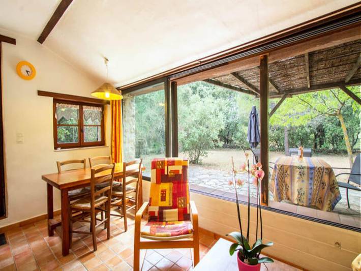 Gîte pour 5 personnes, avec piscine et terrasse ainsi que jardin et vue, adapté aux familles à Flayosc - 3