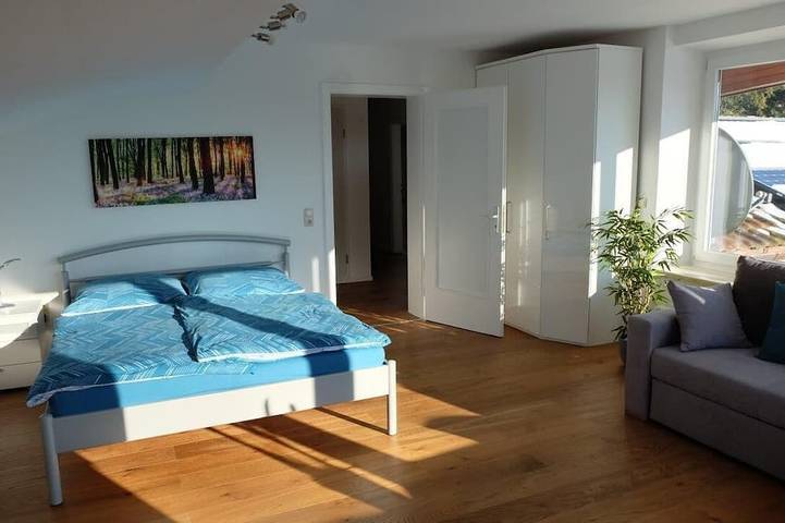 Ganze Wohnung, Ferienwohnung Kaiserblick ruhige Lage, zentral gelegen. in Stephanskirchen, Landkreis Rosenheim
