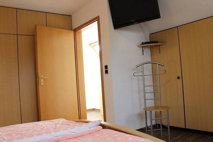 Ferienhaus für 4 Personen, mit Terrasse und Garten in Tating - 3