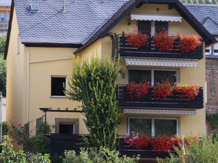 Ferienhaus für 2 Personen, mit Balkon und Terrasse sowie Garten in Enkirch