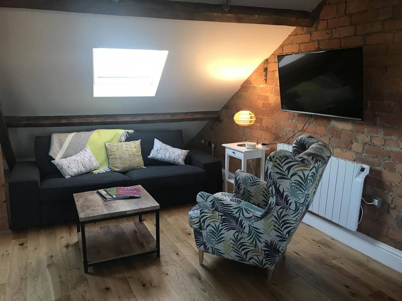 Ganze Wohnung, Windows Over Stroud Penthouse apartment with views in Stroud, Gloucestershire