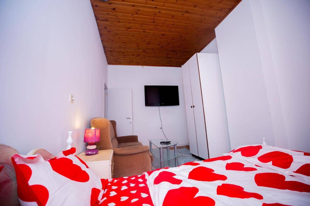 Agréable chambre sur liège avc parking et wifi gratuit in Liège, Région de Liège