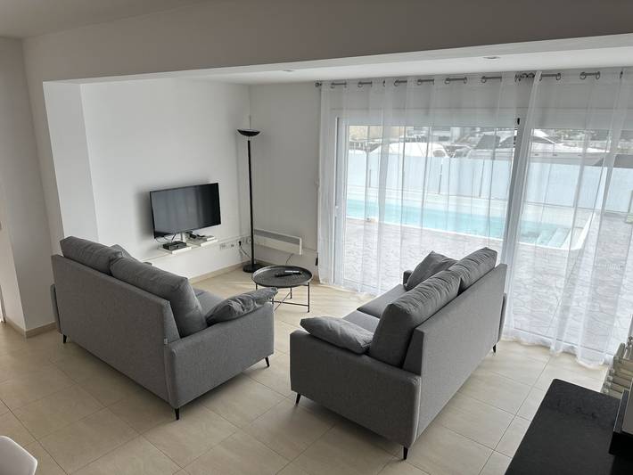 Chalet para 8 personas, con jardín además de terraza y piscina, Familias con niños en Cataluña - 4