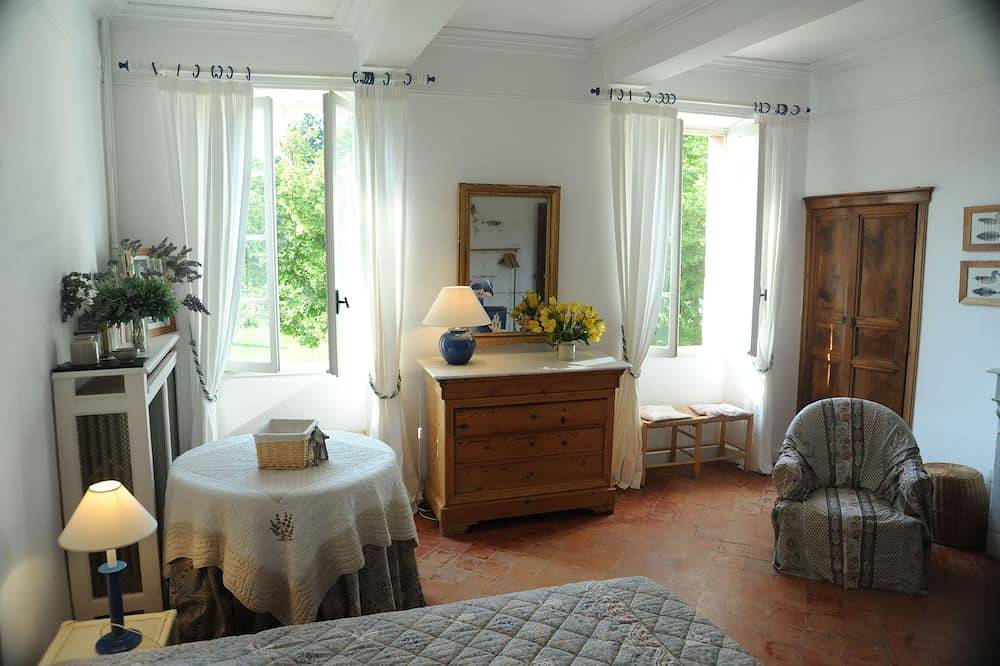 Außergewöhnliches Bauernhaus am Fuße des Mont Ventoux, großer Swimmingpool in Crillon-le-Brave, Parc naturel régional du Mont-Ventoux