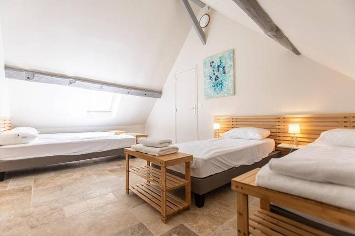 Location de vacances pour 10 personnes, avec terrasse ainsi que piscine et jardin, animaux acceptés à Cellettes - 2