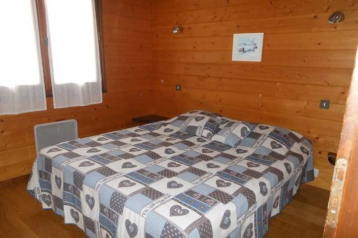 Beau chalet 10 pers. à 20m des pistes, parking privé in Le Grand-Bornand, Région d'Annecy