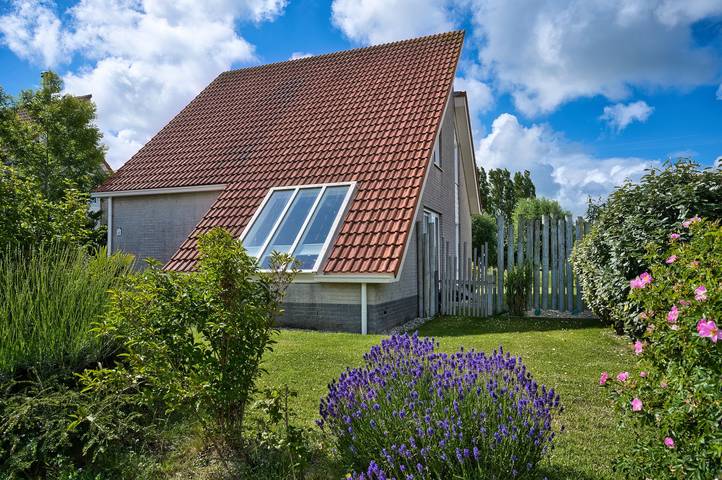 Ferienhaus für 8 Personen, mit Garten und Sauna in Zeeland