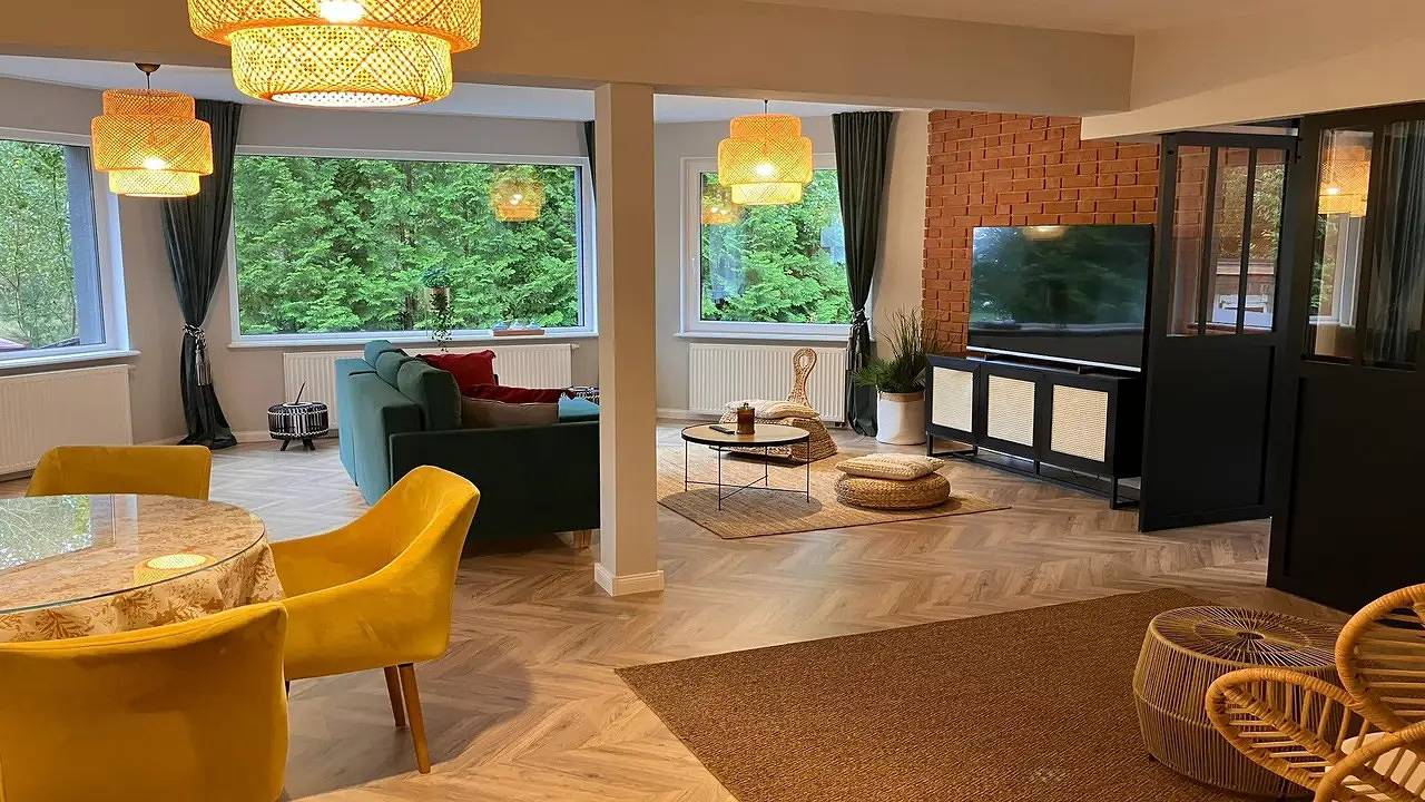 Cały apartament wypoczynkowy, Apartament wakacyjny dla 9 osób z balkon in Stężyca, Powiat kartuski