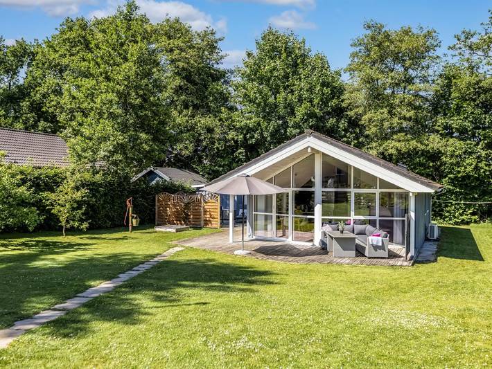 Ferienhaus für 6 Personen, mit Whirlpool und Terrasse in Hejsager Strand