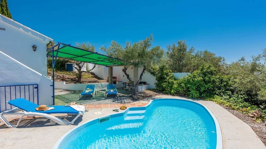 Ferienhaus für 4 Personen, mit Terrasse und Garten in Cómpeta