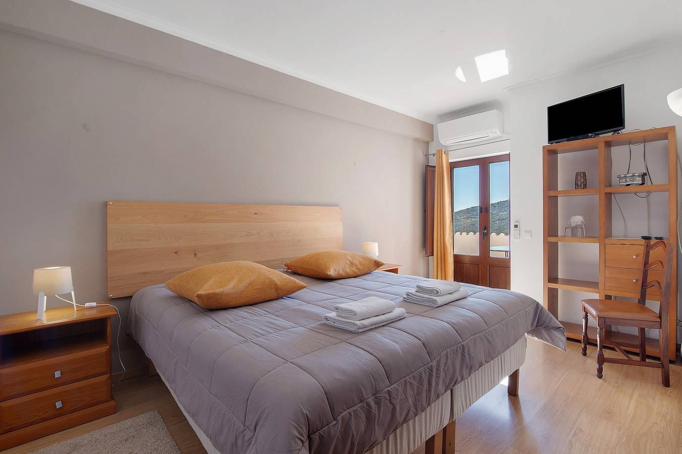 Ganze Wohnung, Apartment 'Paz E Natureza 2' mit Bergblick, Wlan und Klimaanlage in São Brás de Alportel, Faro Distrikt