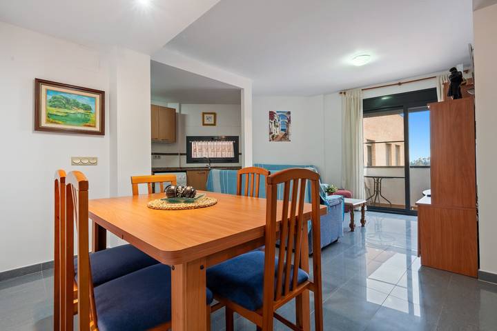 Ganze Wohnung, Ferienwohnung "Deltebre Riu" mit Gemeinschaftspool und Wlan in Deltebre, Delta de l'Ebre