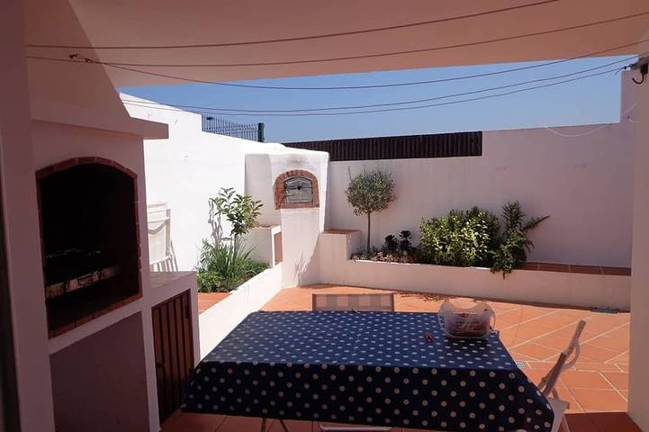 Ferienhaus für 6 Personen, mit Garten und Balkon sowie Whirlpool - 1