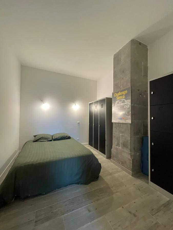 Appartement entier, One-Bedroom Apartment in Pont-de-Labeaume, Parc naturel régional des Monts d'Ardèche