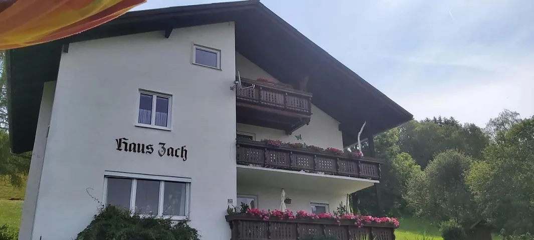 Ferienwohnung für 4 Personen, mit Ausblick und Balkon - 1