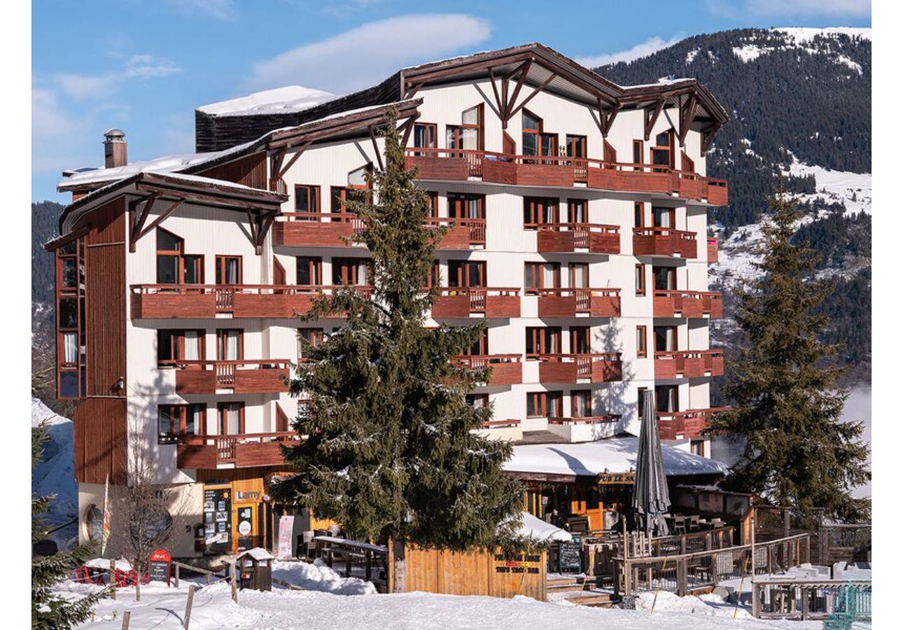 Appartement entier, Le Britania 2p4p in La Tania, La Perrière