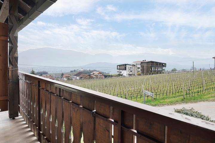 Room "Harmony" with Mountain View, Shared Garden and Wi-Fi in Berg (Eppan), Eppan an der Weinstraße