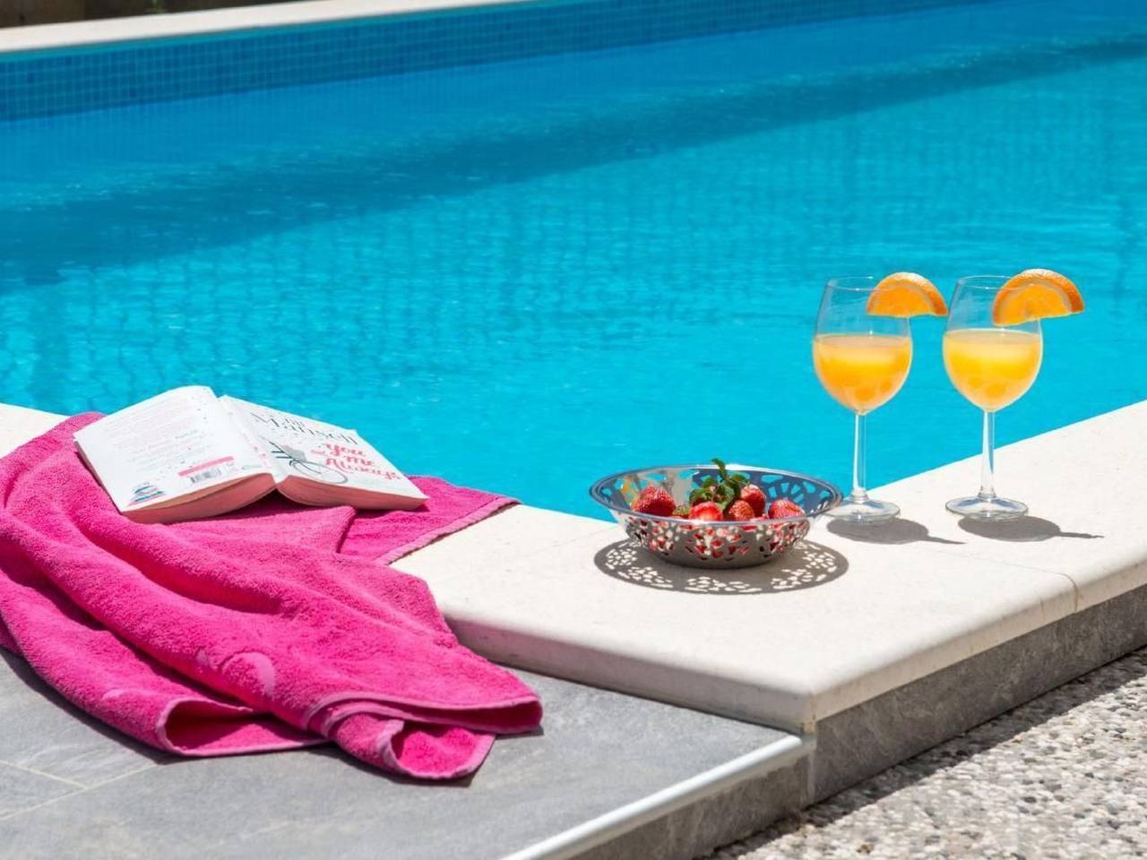 Villa Longfield mit privaten Pool und Sauna in Dugopolje, Dalmatinisches Zagora