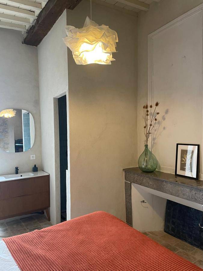 Location de vacances pour 2 personnes, avec vue ainsi que terrasse et jardin à Vallérargues - 4