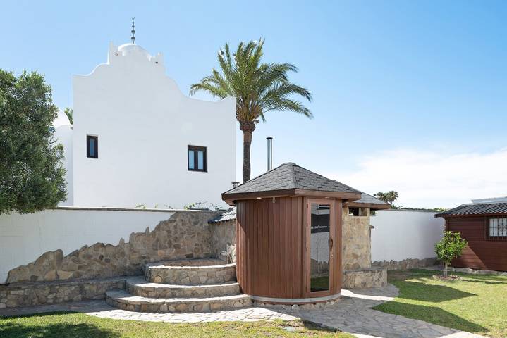 Chalet para 12 personas, con jardín además de sauna y jacuzzi en Provincia de Cádiz - 4