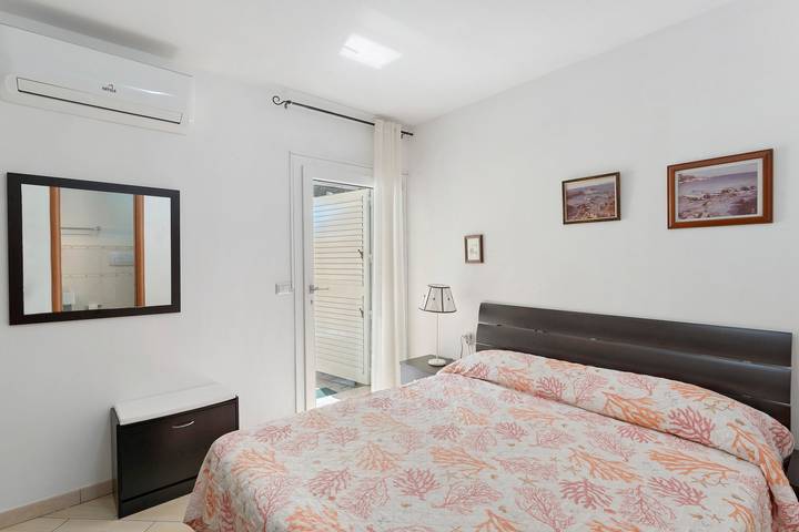 Ganzes Studio, Studio-Apartment 'Monolocale Wenge'' mit Wlan und Klimaanlage in Siniscola, Nuoro Provinz