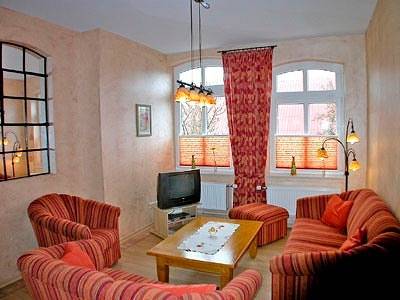Ferienwohnung für 8 Personen, mit Terrasse und Garten in Westfehmarn - 2