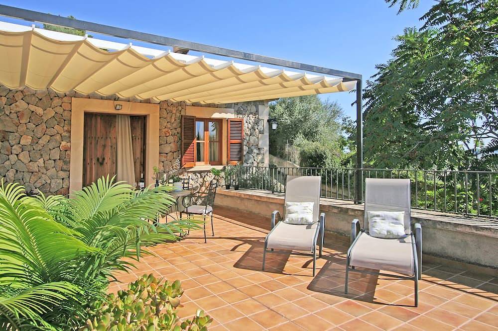 Ses Tanquetes: piscina privada, internet, jardín, barbacoa y terraza. in Sineu, Interior de Mallorca