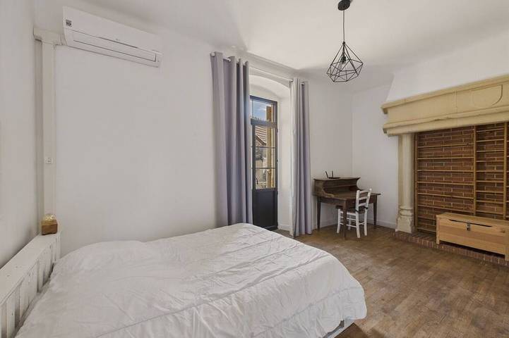Gîte pour 5 personnes, avec terrasse à Saint-Léon-sur-Vézère - 2