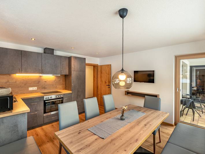 Appartamento vacanze per 8 persone, con balcone e giardino - 1