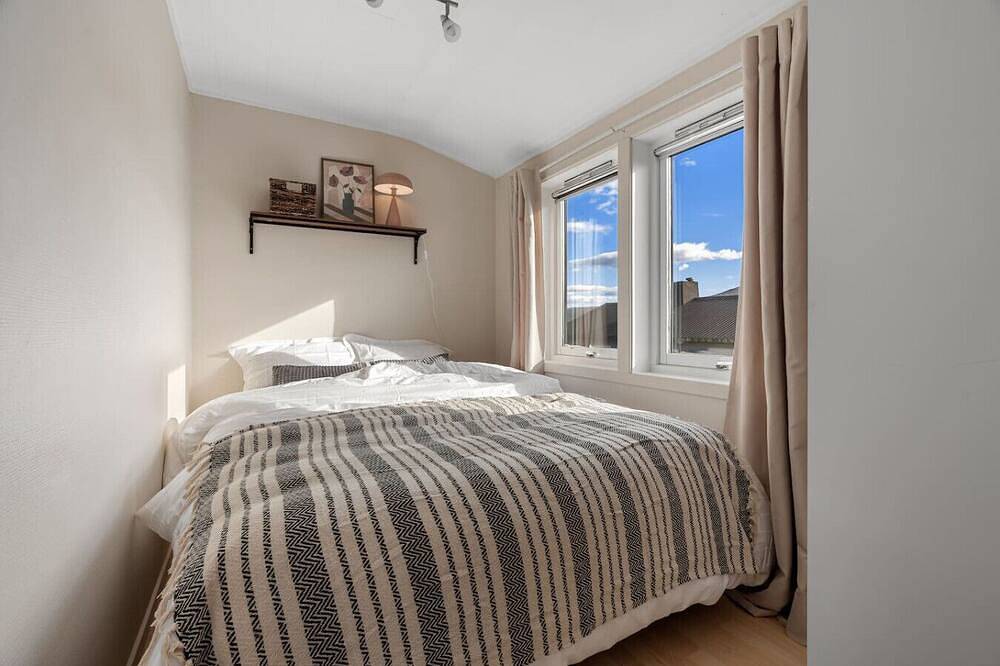 Entire apartment, Basecamp Dramsvegen – South Loft Retreat in Tromsø