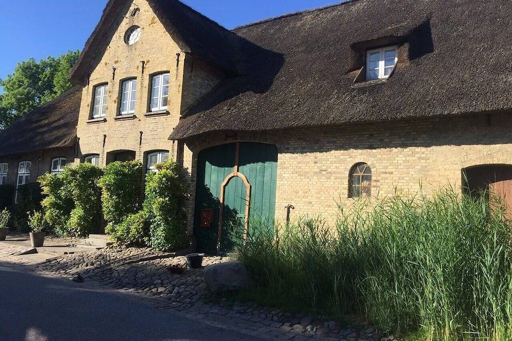 Apartamento inteiro, Apartamento grande e acolhedor sob reet no geesthardenhaus listados in Schwabstedt, Eider-Treene-Sorge