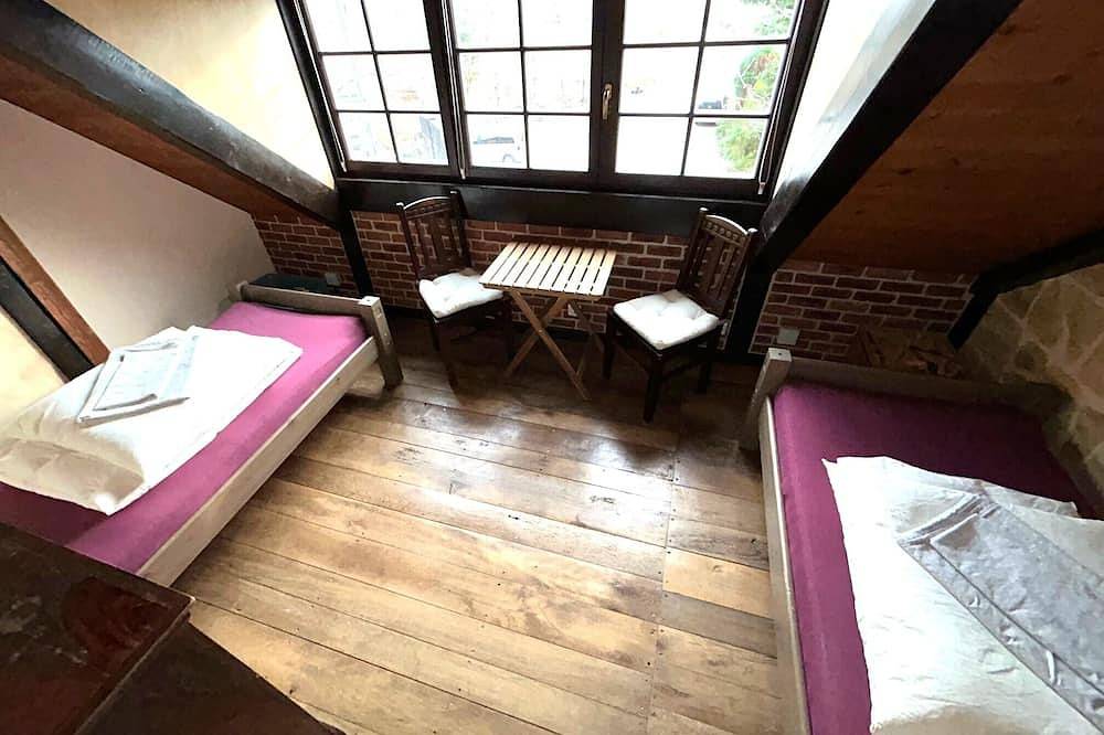 Interessante Ferienwohnung Wachstube im Rittergut Leppersdorf in Wachau, Oberlausitz-Niederschlesien