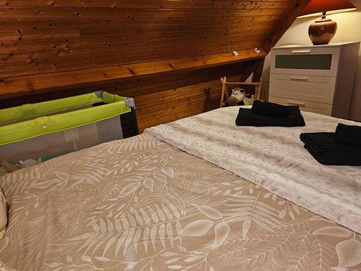 Location de vacances pour 4 personnes, avec vue ainsi que terrasse et jardin à Wirwignes - 4