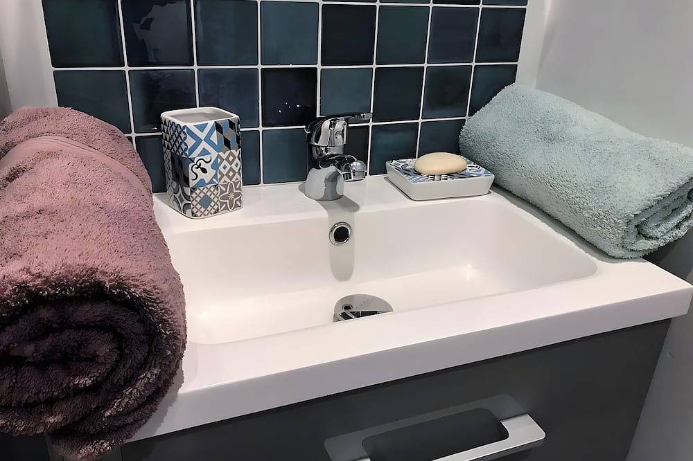 Gîte « L'annexe » avec terrasse privée, jardin privé et Wi-Fi in Villecerf, Seine-et-Marne