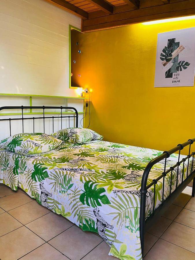 Apartamento de vacaciones para 2 personas, con terraza además de jardín y vistas - 1