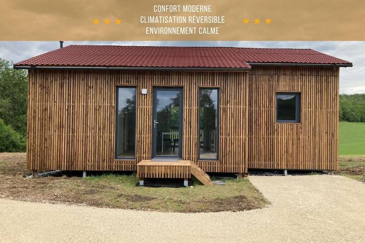 Location de vacances pour 6 personnes, avec vue et jardin à Carlux