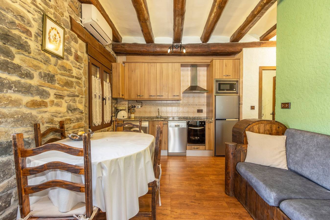 Apartamento 'Peña Roya' con vistas a la montaña, jardín compartido y Wi-Fi in Fiscal, Pirineo Aragonés
