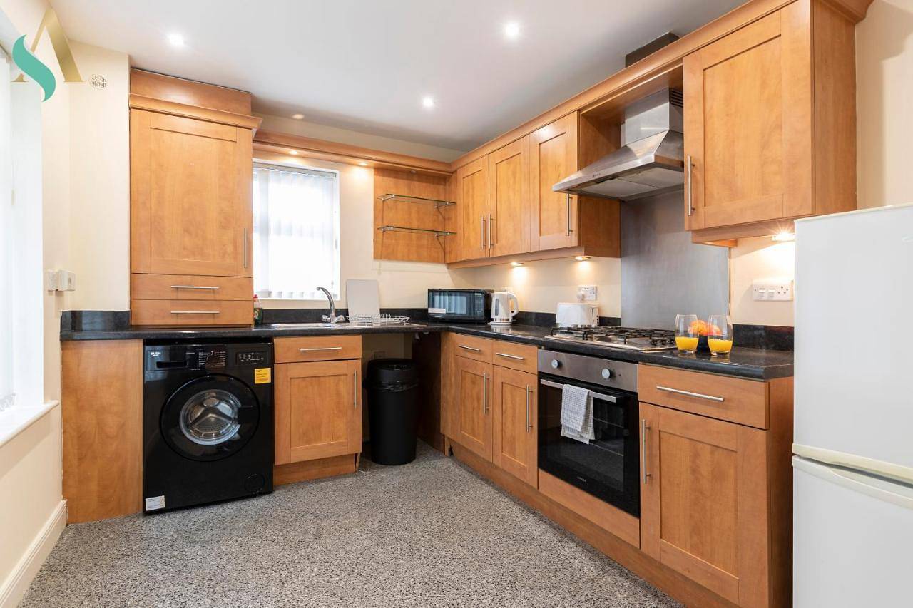 Entire apartment, Three-Bedroom Apartment in Middlesbrough, North East England