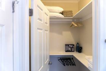 Bed And Breakfasts for 4 Guests in East Palo Alto, San Francisco Bay Area, Picture 3