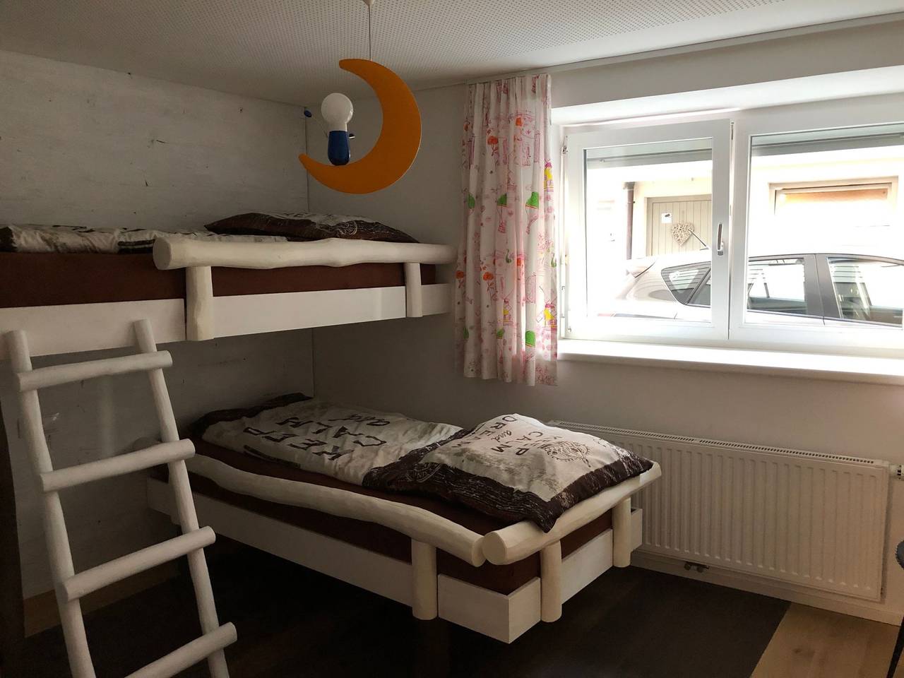 Mit Privatpool für 4 Personen  + 4 Kinder ca. 220 m² in Thüringen, Vorarlb in Thüringen, Bezirk Bludenz